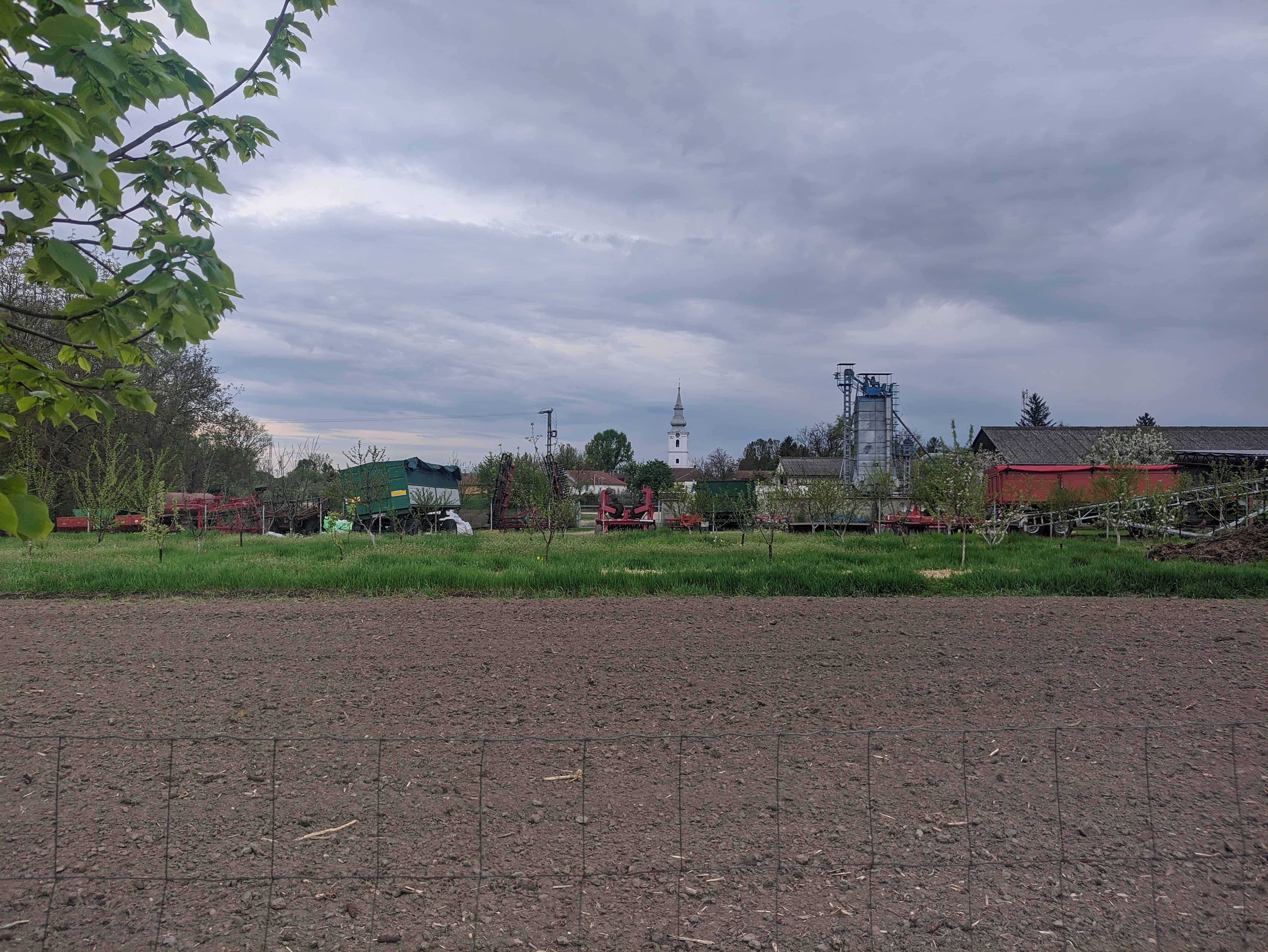 Agricultural scenes, not far from the Romanian border