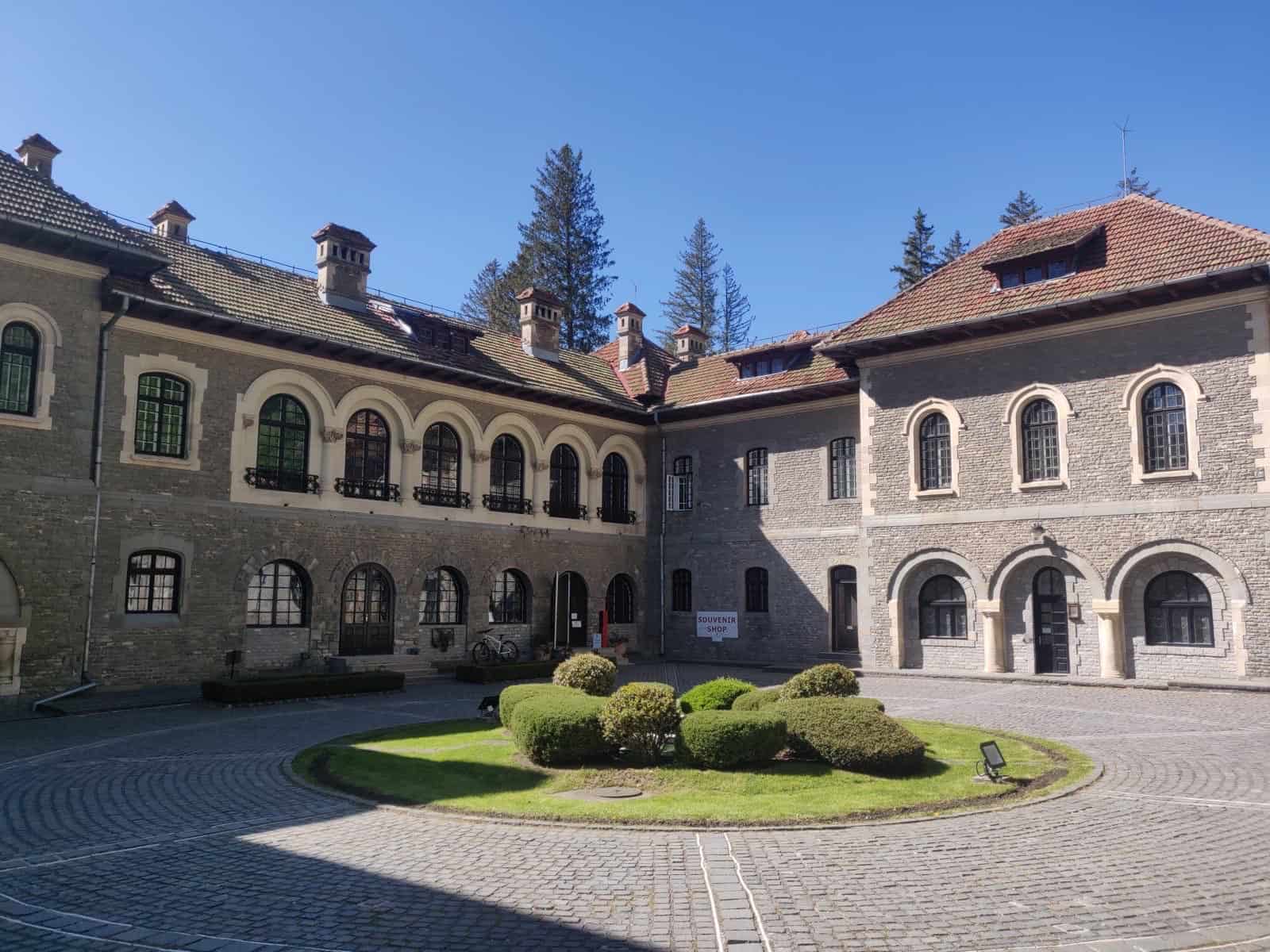 The Castle’s courtyard 